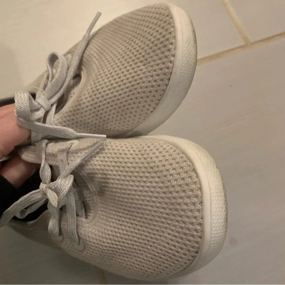 Allbirds Perforated Tree Runners 9 - Picture 3 of 9